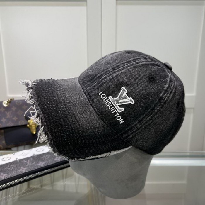 LV Hats AAA-362