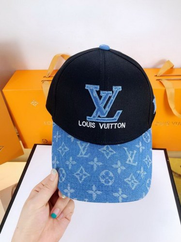 LV Hats AAA-331