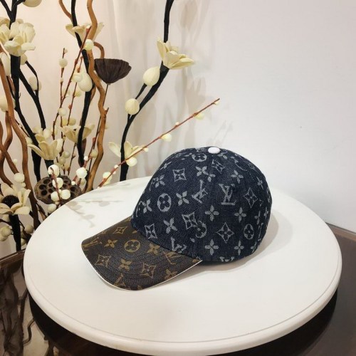 LV Hats AAA-241