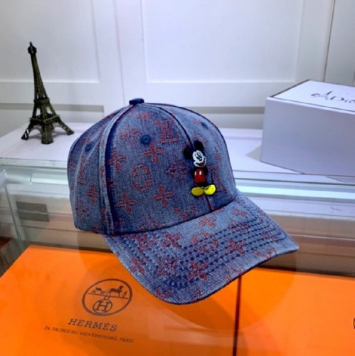LV Hats AAA-025