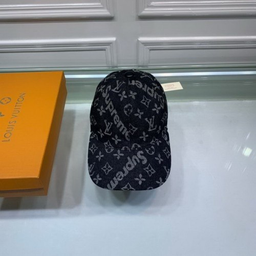 LV Hats AAA-075