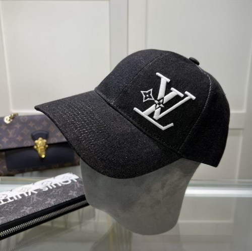 LV Hats AAA-783
