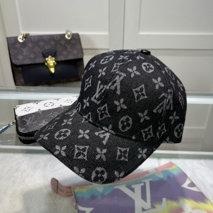 LV Hats AAA-367