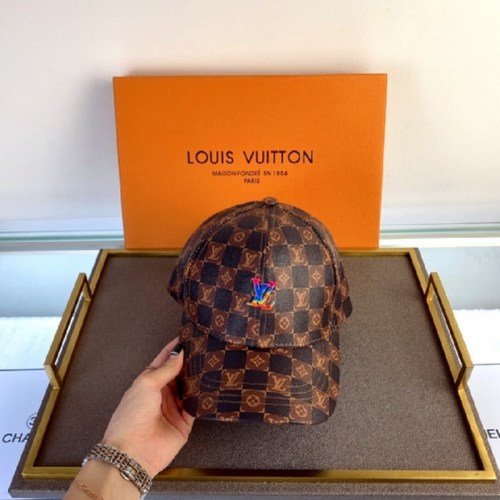LV Hats AAA-027