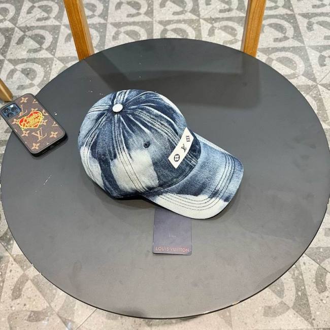LV Hats AAA-943
