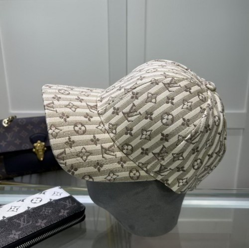 LV Hats AAA-366
