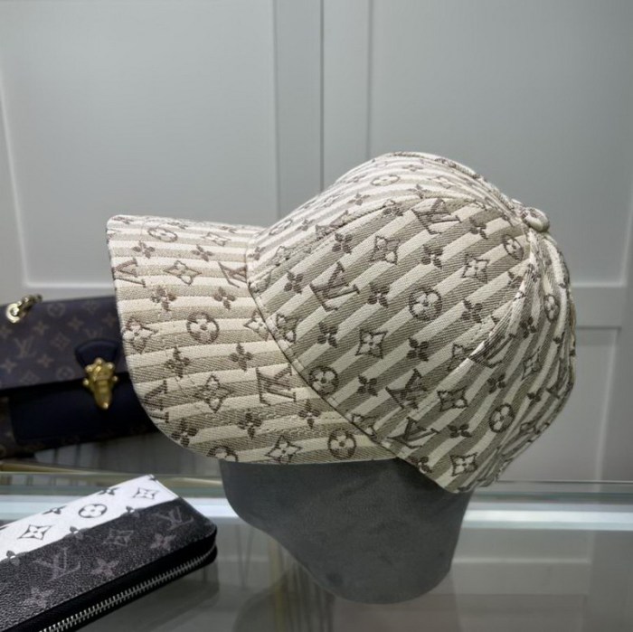 LV Hats AAA-366