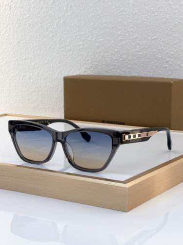 Burberry Sunglasses AAAA-2547