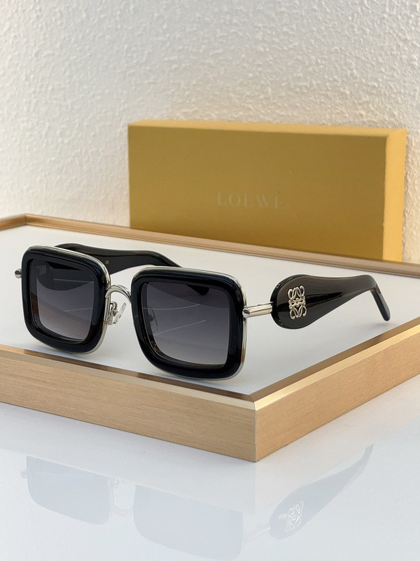 Loewe Sunglasses AAAA-436