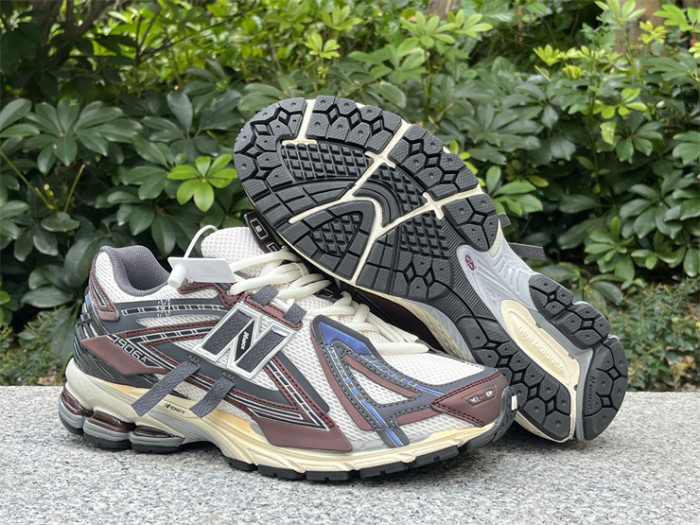 NB Shoes High End Quality-235