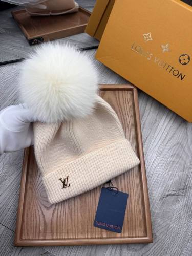 LV Hats AAA-1237
