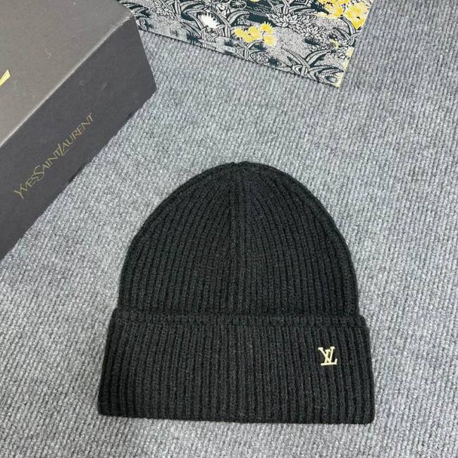 LV Hats AAA-1015
