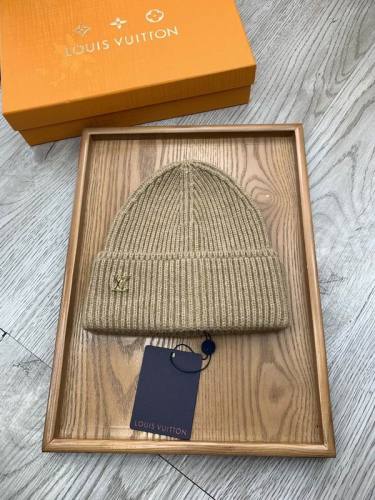LV Hats AAA-1065
