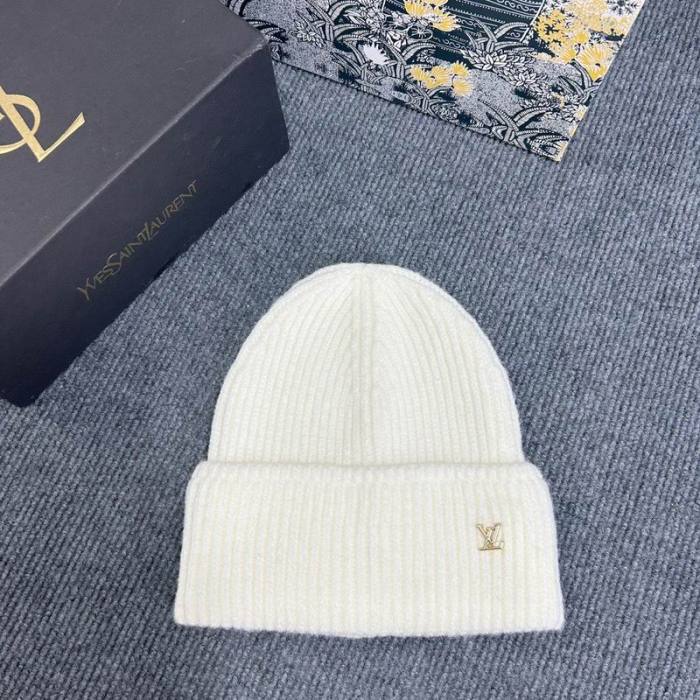LV Hats AAA-1019