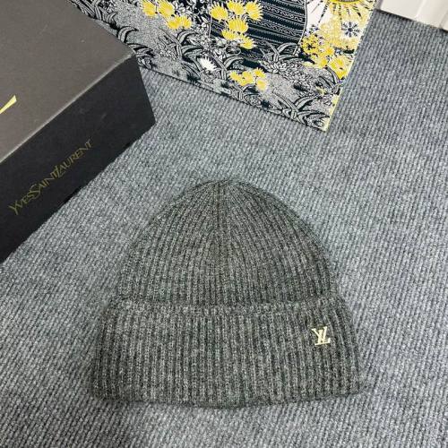 LV Hats AAA-1017