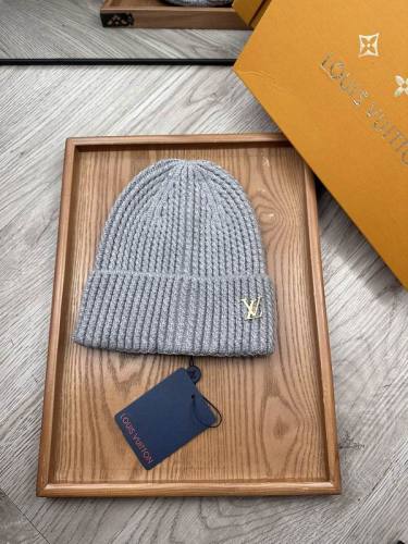 LV Hats AAA-1035