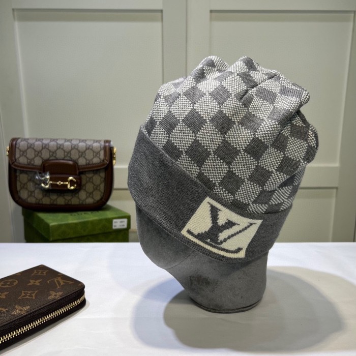 LV Hats AAA-1109