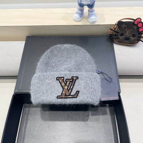 LV Hats AAA-1025