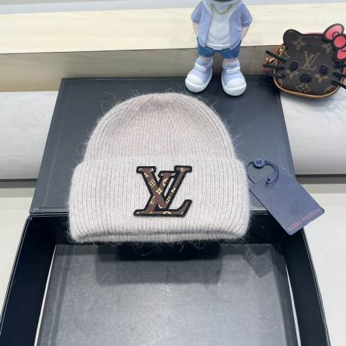 LV Hats AAA-1023