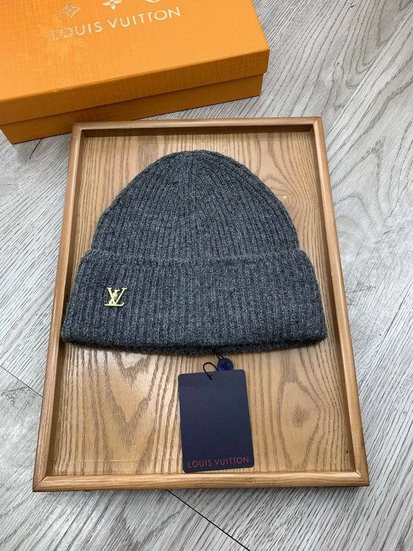 LV Hats AAA-1066