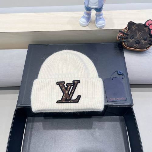 LV Hats AAA-1026