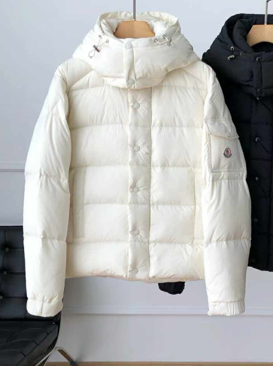 Moncler Jacket High End Quality-010