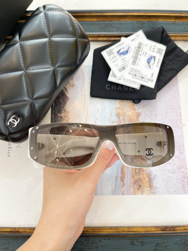 CHNL Sunglasses AAAA-4425