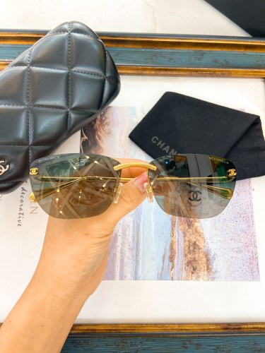 CHNL Sunglasses AAAA-4728