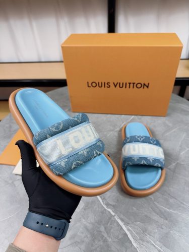 LV Sandals 1：1 Quality-899