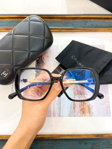 CHNL Sunglasses AAAA-4452