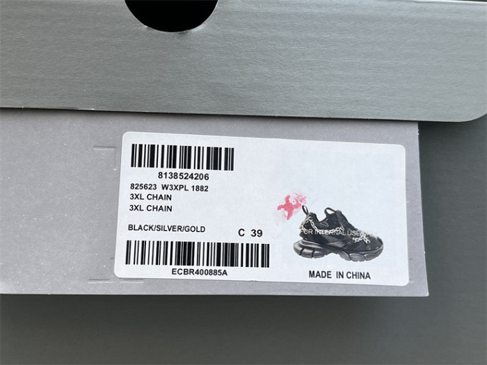 B 17FW Tripe-S High End Sneaker-642