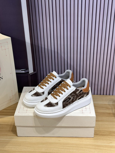 Alexander McQueen Women Shoes 1：1 quality-1070