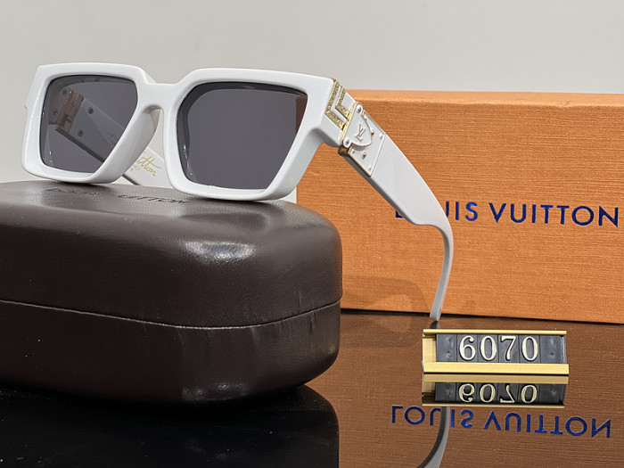 LV Sunglasses AAA-455