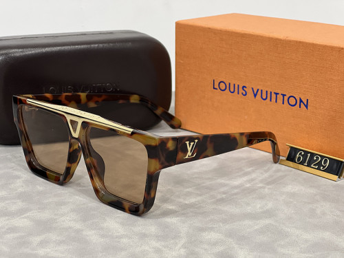 LV Sunglasses AAA-473