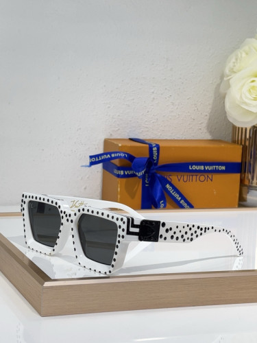 LV Sunglasses AAAA-5588