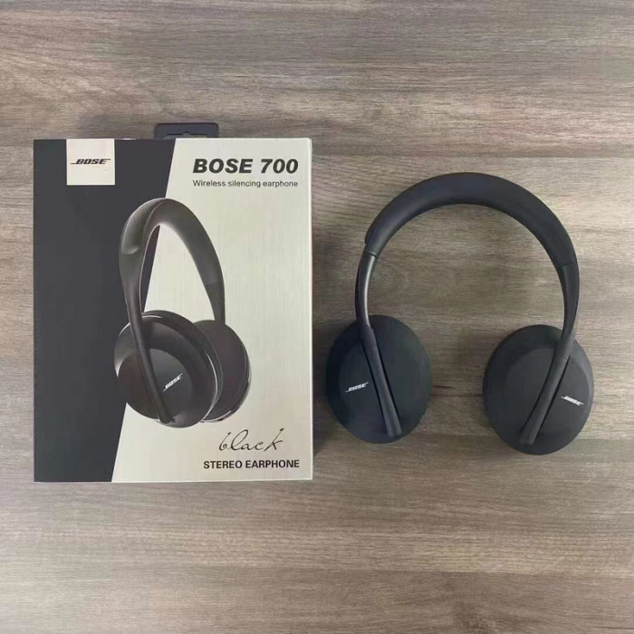 Bose 700