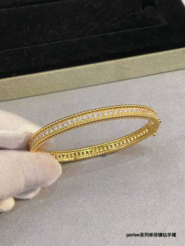 Van Cleef & Arpels bracelet-089