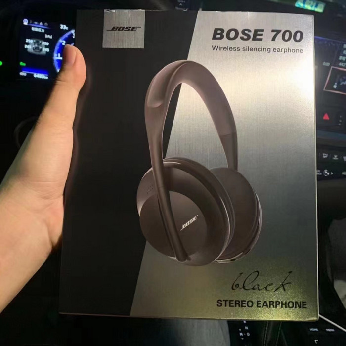 Bose 700