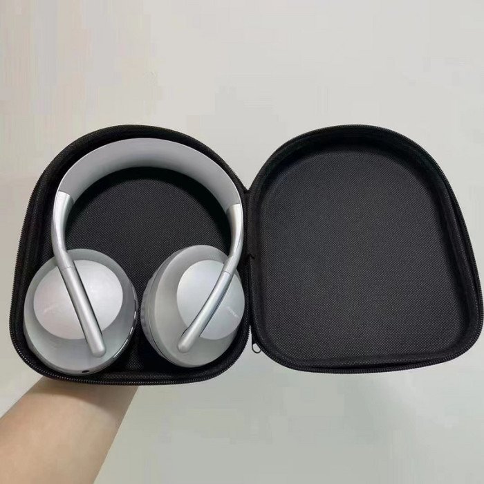 Bose 700
