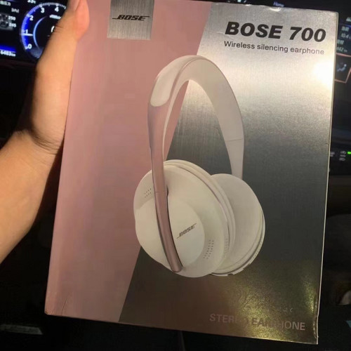 Bose 700
