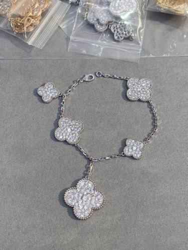 Van Cleef & Arpels bracelet-066