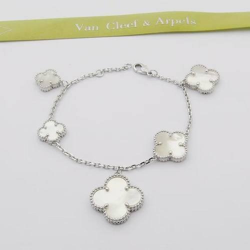 Van Cleef & Arpels bracelet-071