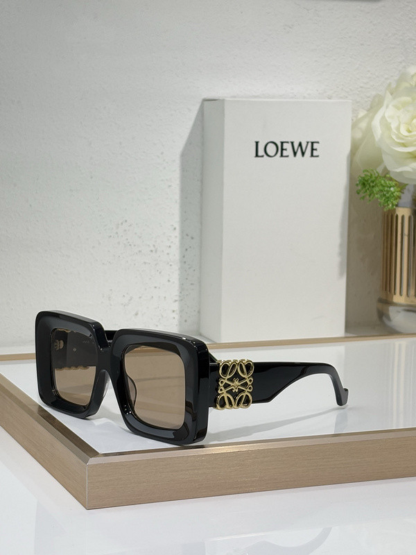 Loewe Sunglasses AAAA-924