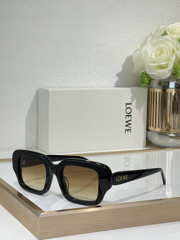 Loewe Sunglasses AAAA-968