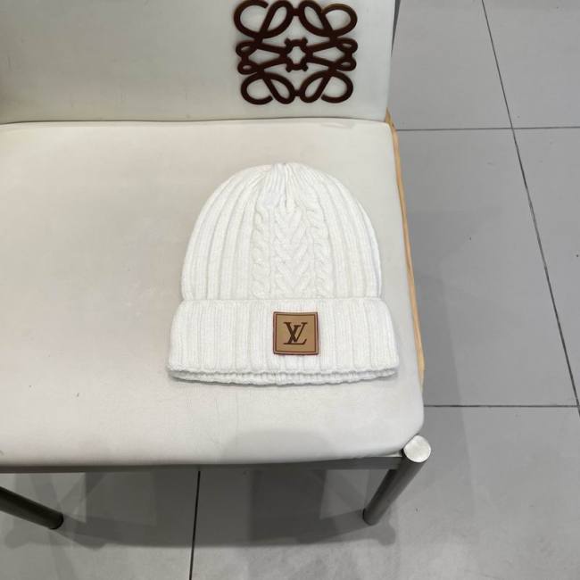 LV Hats AAA-1350