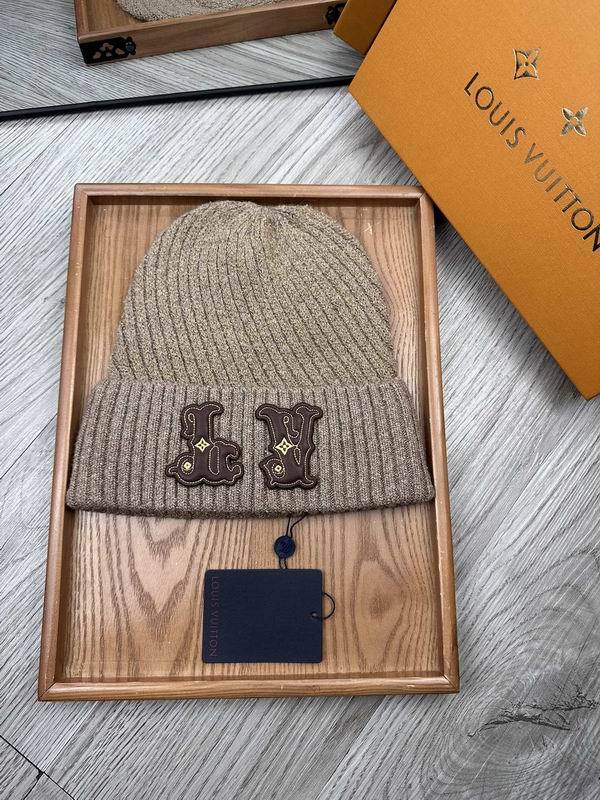 LV Hats AAA-1395