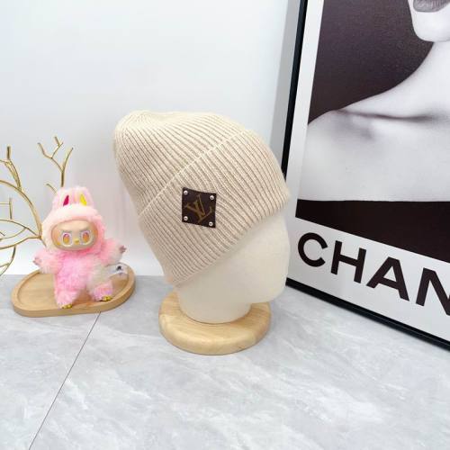 LV Hats AAA-1624