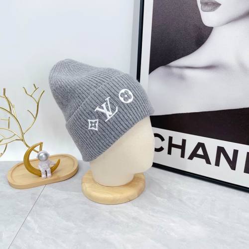 LV Hats AAA-1553