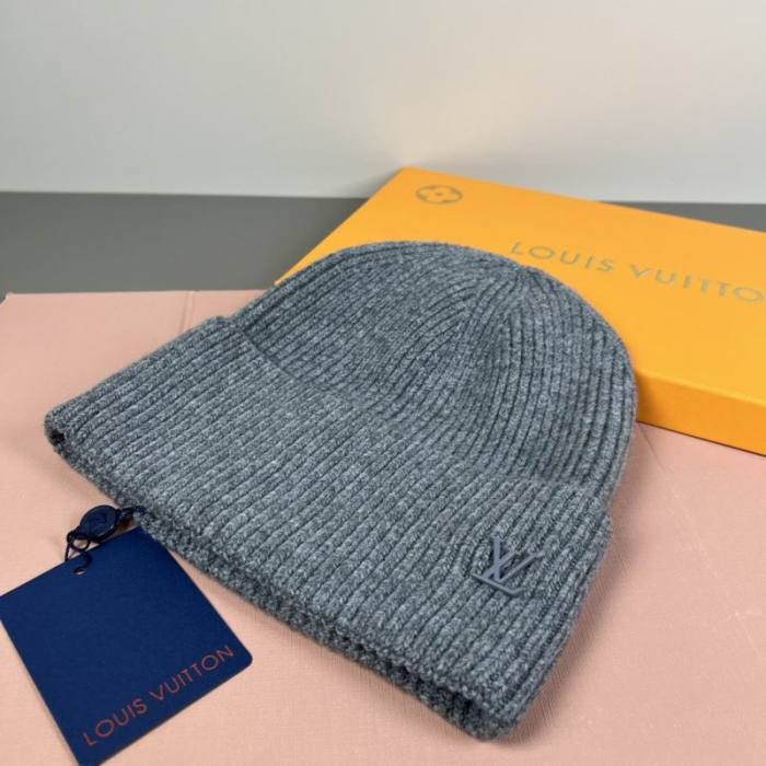 LV Hats AAA-1432