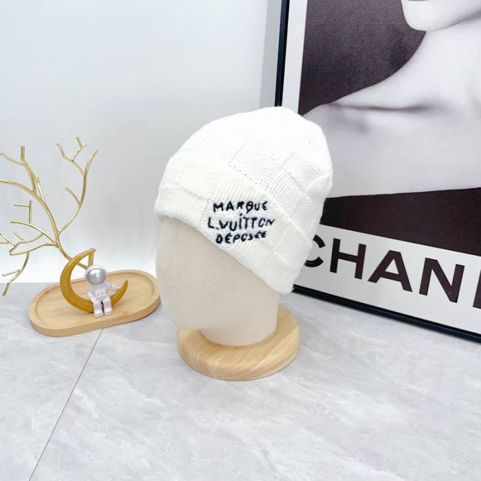 LV Hats AAA-1592
